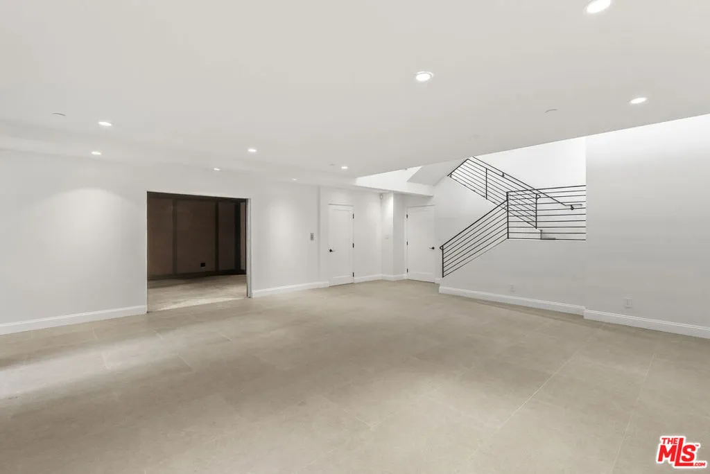 530 N Alta Vista Boulevard, Los Angeles, California 90036 home-pic-57